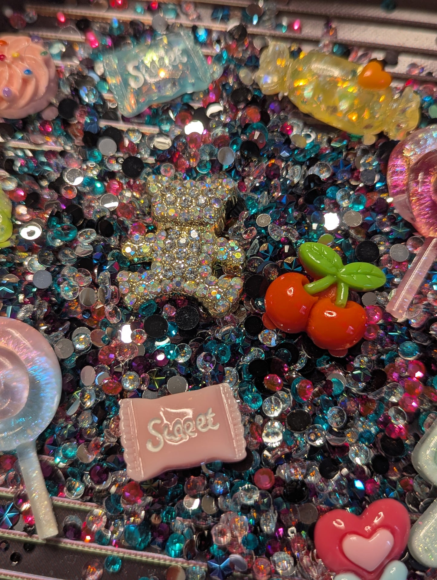 Sweet Tooth- 30 oz w/embellishments