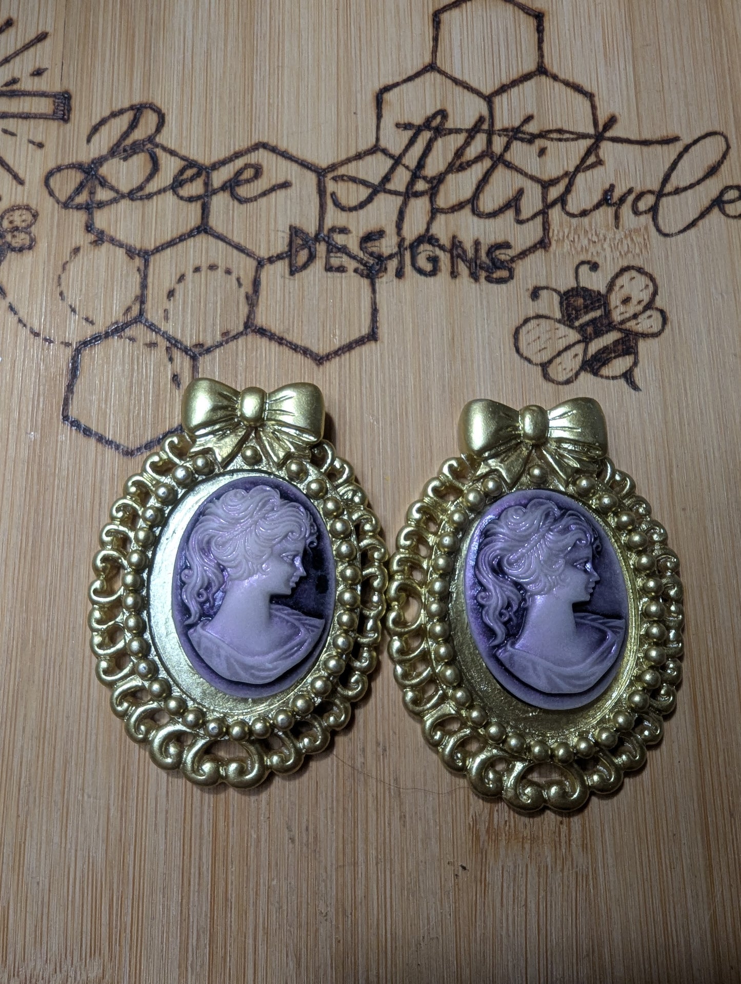 Cameo Set - Purple Acrylic